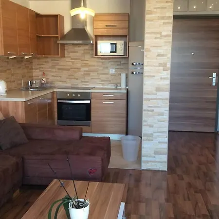 Promenade View Corvin, Apartamento Budapest